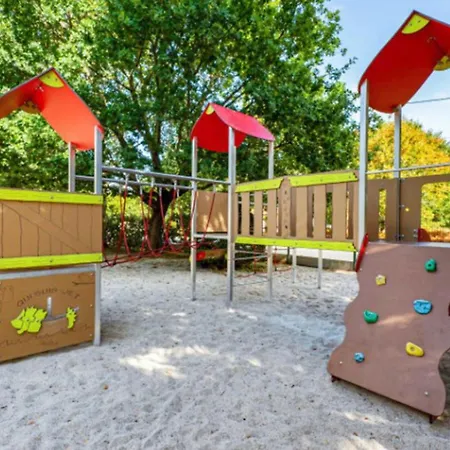 Mobil-home Confortable Avec Clim - 6 Pers. - Api-1-52-2798 Camping